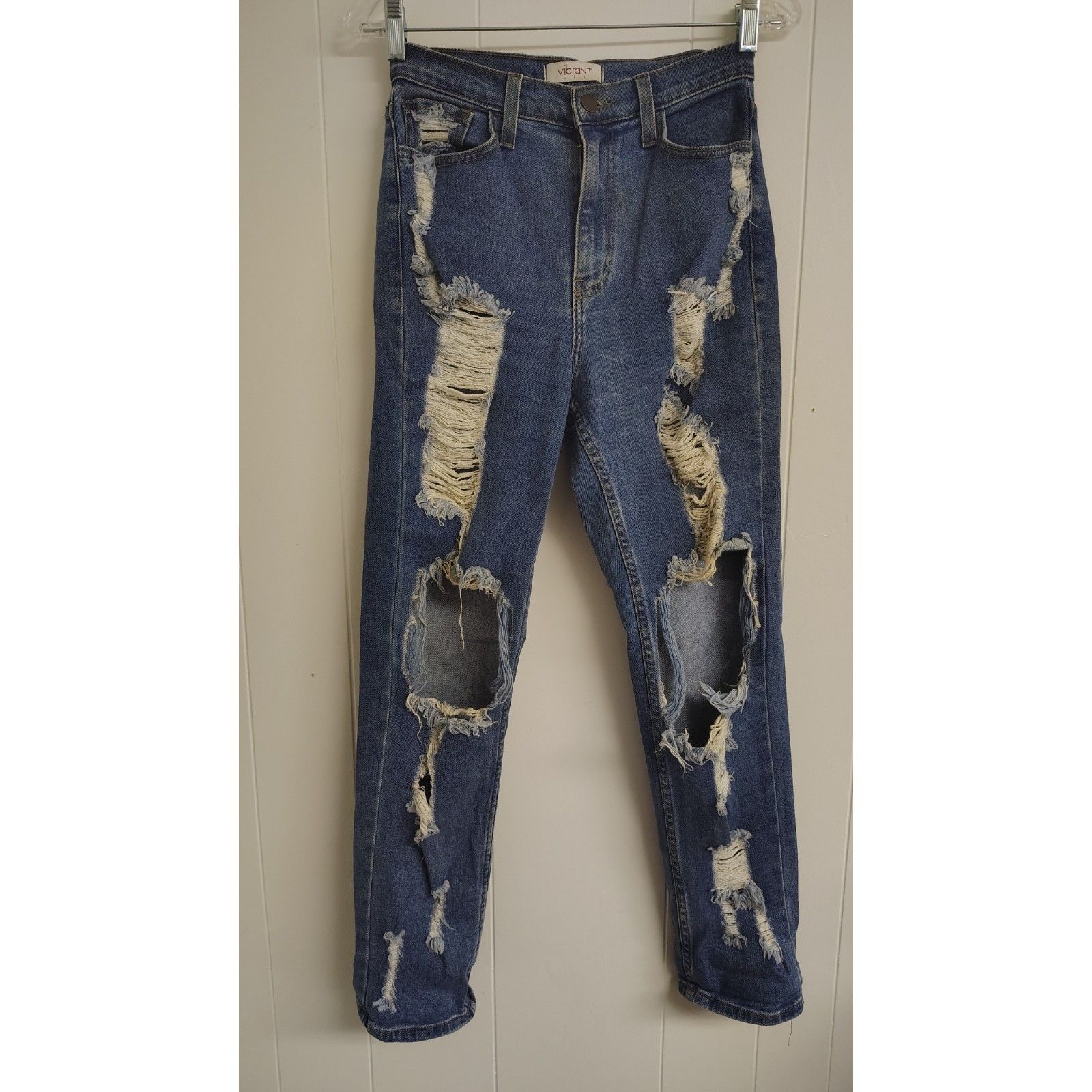 Vibrant M.I.U Women’s Size 7 Distressed Ripped High Rise Boyfriend Jeans Blue